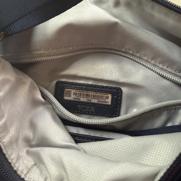 Tumi shoulder bag navy - Picture 3 of 5